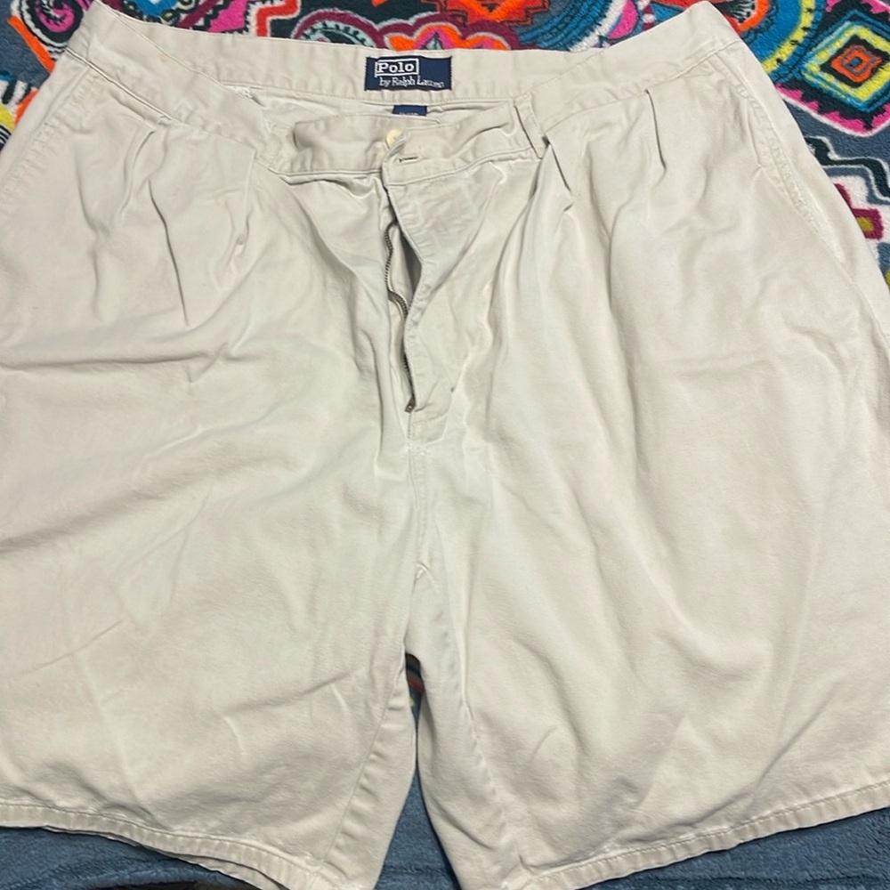 Polo Ralph Lauren Khaki pleated shorts- Vintage early 90’s- size 40